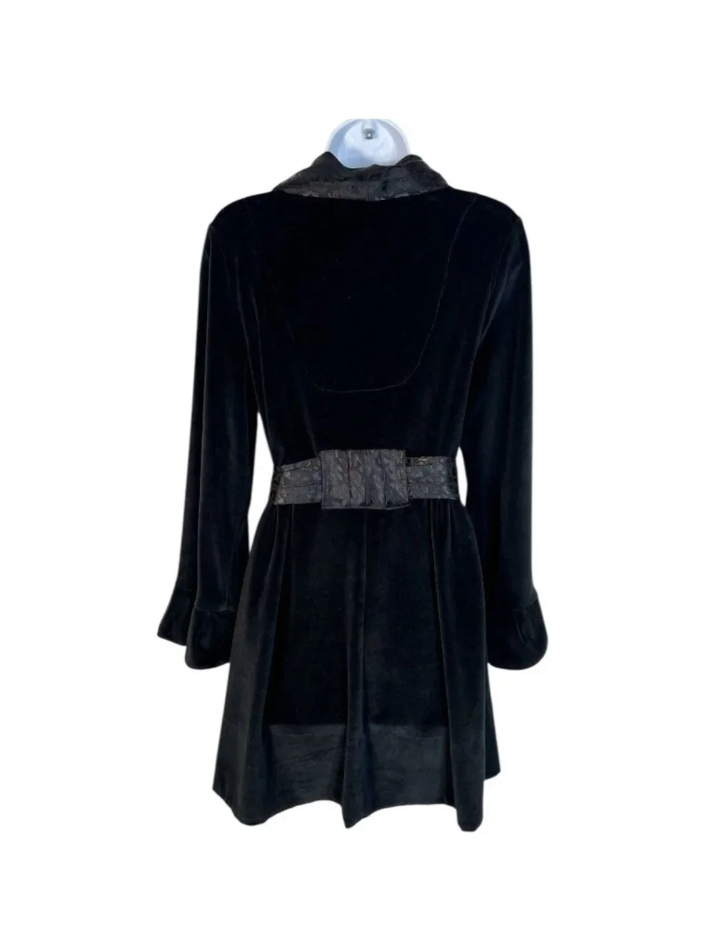 Betsey Johnson Intimates Velour Short Robe Leopard Satin Trim Black Medium - Picture 7 of 10